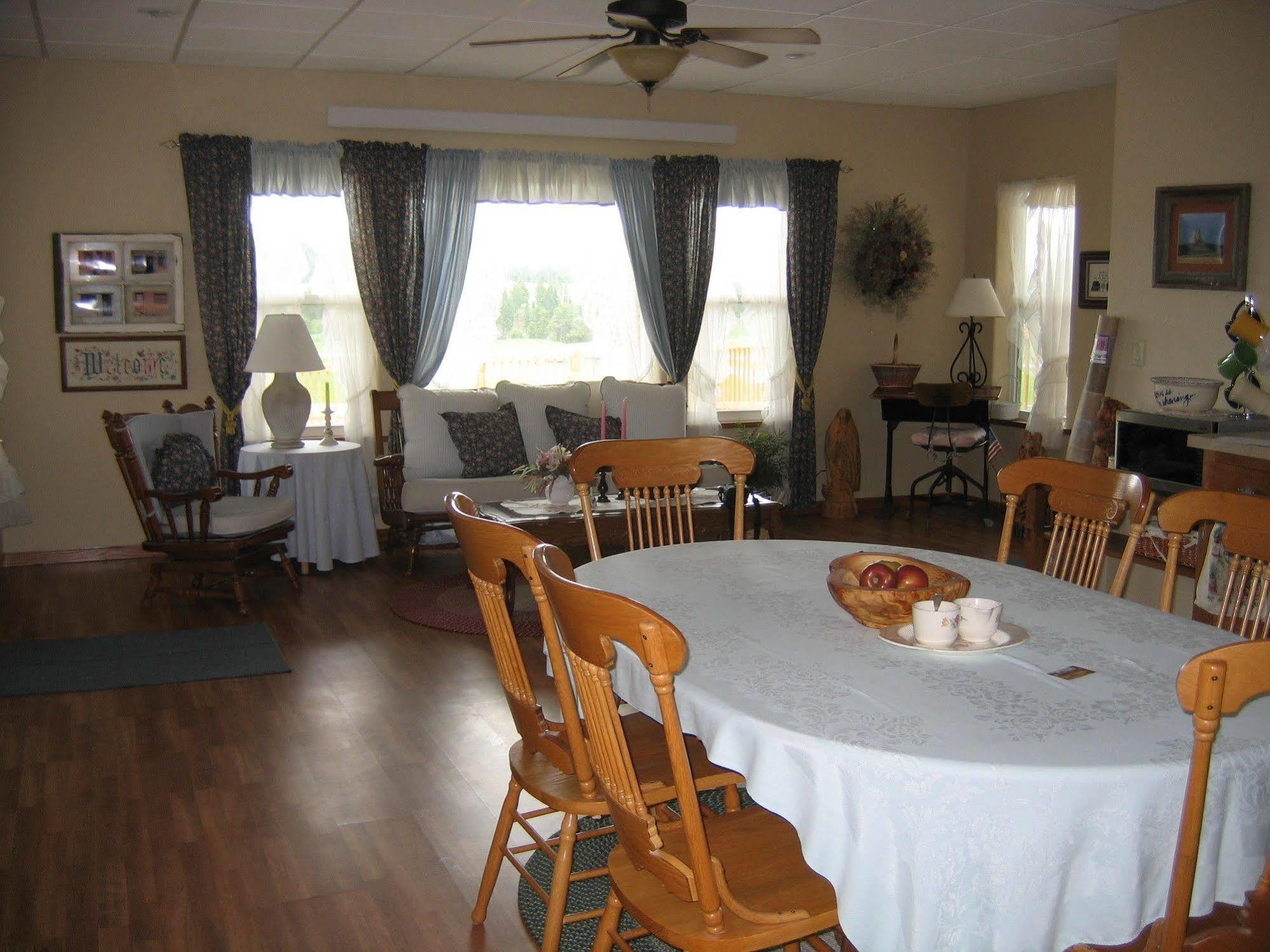 Sawin' Logs Inn Devils Tower Bagian luar foto